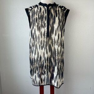 A.N.A. Sleeveless Sheer Leopard Print Top Size 1X EUC